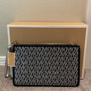 Michael Kors Jet Set Wristlet - Large